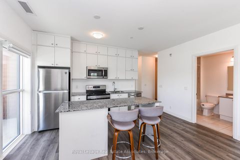 Photo 5 at 123 - 102 Grovewood Common, GO Glenorchy, Oakville