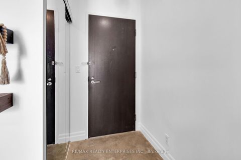 Photo 3 at 913 - 1005 King Street W, Niagara, Toronto