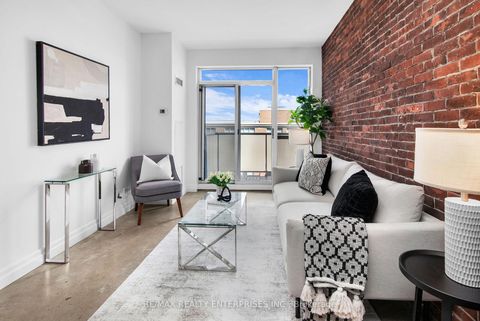 Photo 13 at 913 - 1005 King Street W, Niagara, Toronto