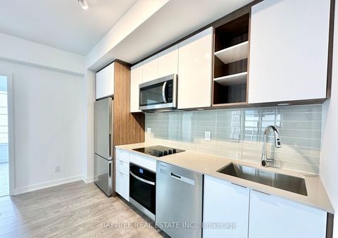 Photo 1 at 544 - 543 Richmond Street W, Waterfront Communities C1, Toronto
