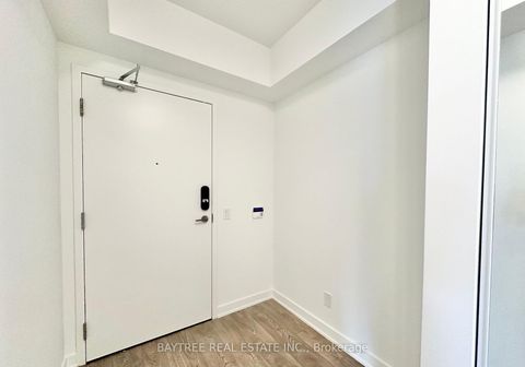 Photo 9 at 544 - 543 Richmond Street W, Waterfront Communities C1, Toronto