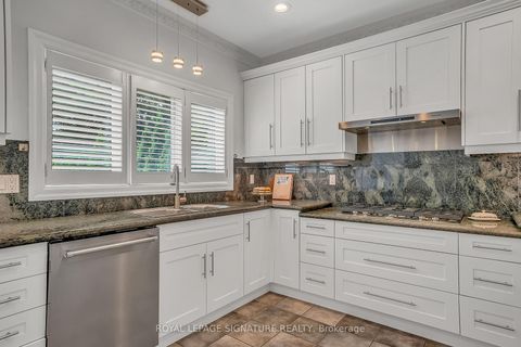Photo 12 at 20 Hurlingham Crescent, Don Mills, Toronto