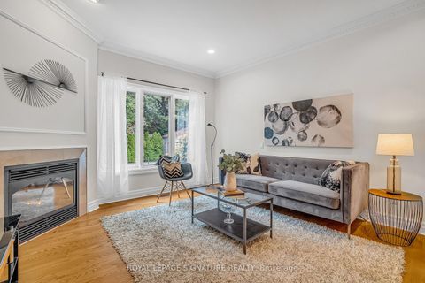 Photo 17 at 20 Hurlingham Crescent, Don Mills, Toronto