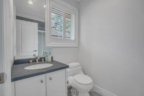 Photo 31 at 20 Hurlingham Crescent, Don Mills, Toronto