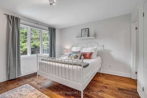 Photo 32 at 20 Hurlingham Crescent, Don Mills, Toronto