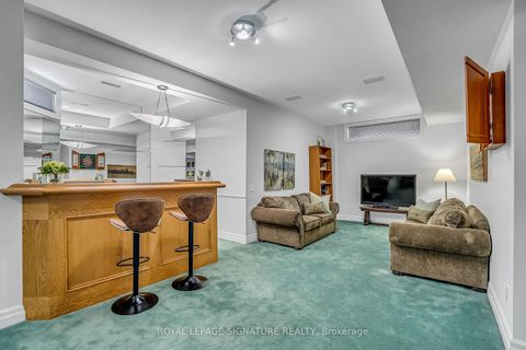 Photo 37 at 20 Hurlingham Crescent, Don Mills, Toronto