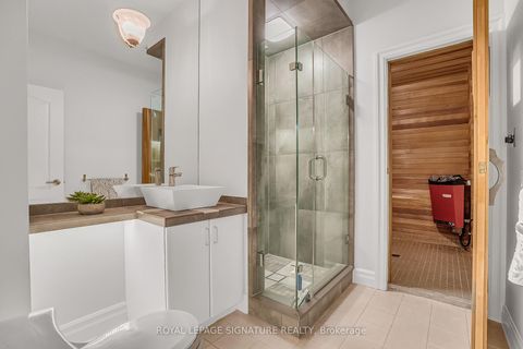 Photo 42 at 20 Hurlingham Crescent, Don Mills, Toronto