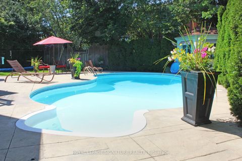 Photo 47 at 20 Hurlingham Crescent, Don Mills, Toronto