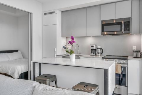 Photo 14 at 1106 - 270 Dufferin Street, South Parkdale, Toronto