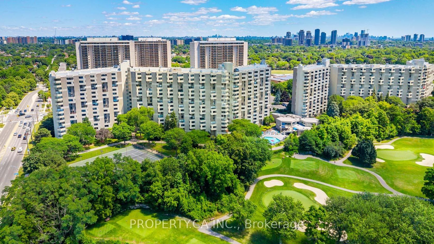 E35 - 300 Mill Road, Markland Wood, Toronto 