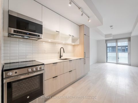 Photo 3 at S423 - 35 Rolling Mills Road, Waterfront Communities C8, Toronto