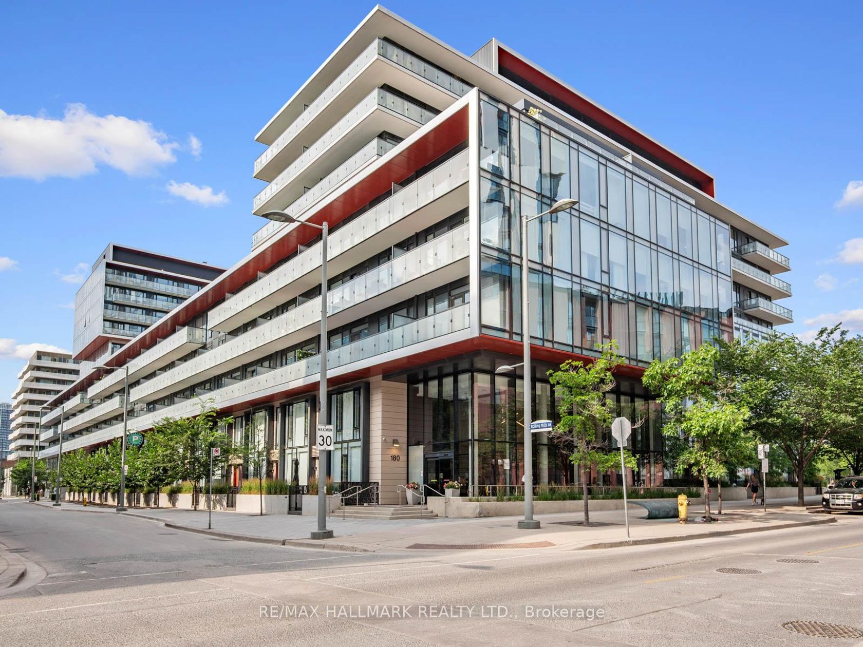 S423 - 35 Rolling Mills Road, Waterfront Communities C8, Toronto by Loree Meneguzzi Real Estate S423 - 35 Rolling Mills Road, Waterfront Communities C8, Toronto