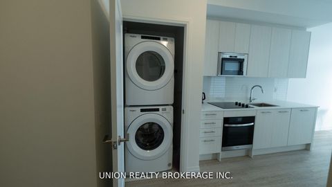 Photo 10 at 606 - 286 Main Street, Danforth, Toronto