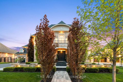 Photo 2 at 18 Westbrooke Boulevard, Nobleton, King