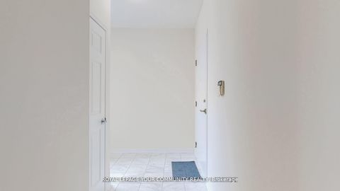 Photo 5 at 2323 - 230 Queens Quay W, Waterfront Communities C1, Toronto