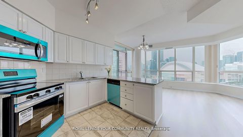 Photo 15 at 2323 - 230 Queens Quay W, Waterfront Communities C1, Toronto