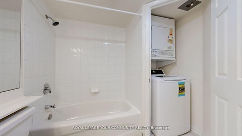 Photo 25 at 2323 - 230 Queens Quay W, Waterfront Communities C1, Toronto