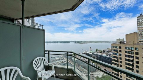 Photo 27 at 2323 - 230 Queens Quay W, Waterfront Communities C1, Toronto