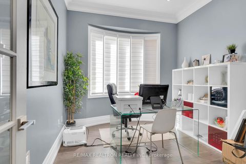 Photo 19 at 15 Cannes Avenue E, Vellore Village, Vaughan