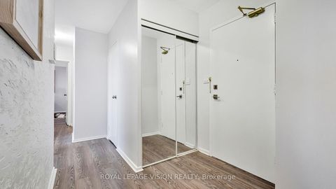 Photo 9 at 801 - 5 Vicora Linkway, Flemingdon Park, Toronto