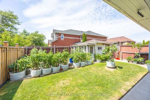 Photo 38 at 10 Crieff Avenue, Maple, Vaughan