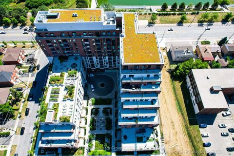Photo 4 at 534 - 3100 Keele Street, CFB, Toronto