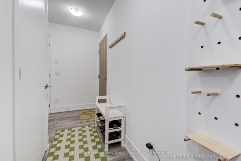 Photo 8 at 534 - 3100 Keele Street, CFB, Toronto