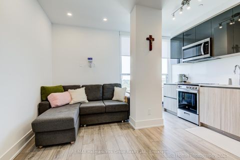 Photo 14 at 534 - 3100 Keele Street, CFB, Toronto