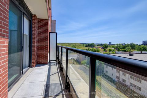 Photo 24 at 534 - 3100 Keele Street, CFB, Toronto