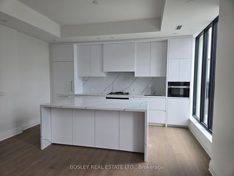 Photo 5 at 708 - 2 Forest Hill Road, Casa Loma, Toronto