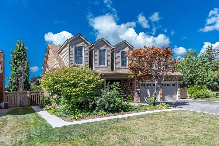 Photo 1 at 436 GOODRAM Drive, Shoreacres, Burlington