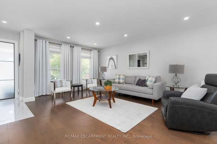 Photo 6 at 436 GOODRAM Drive, Shoreacres, Burlington