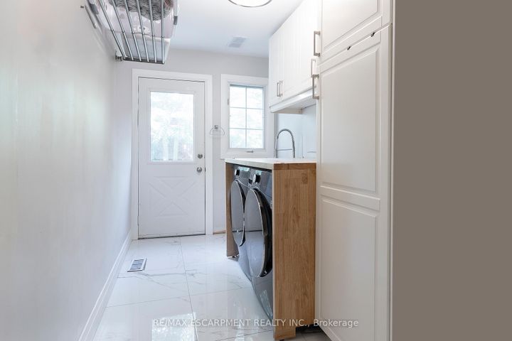 Photo 17 at 436 GOODRAM Drive, Shoreacres, Burlington
