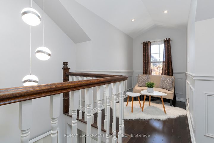 Photo 19 at 436 GOODRAM Drive, Shoreacres, Burlington