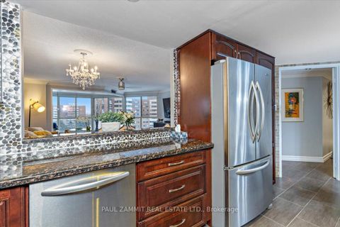 Photo 10 at 709 - 5 Weldrick Road W, North Richvale, Richmond Hill