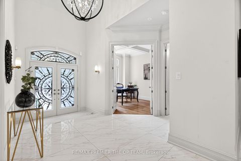 Photo 5 at 24 Grand Vellore Crescent, Vellore Village, Vaughan