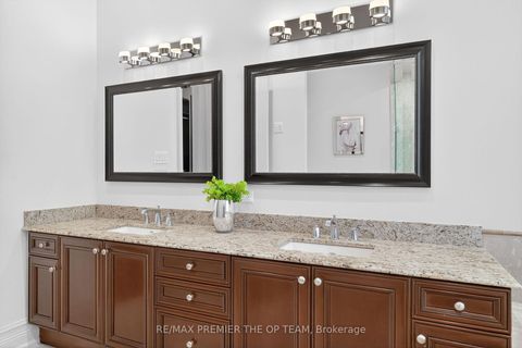 Photo 22 at 24 Grand Vellore Crescent, Vellore Village, Vaughan