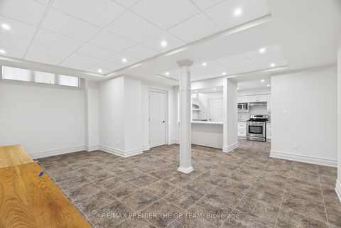 Photo 30 at 24 Grand Vellore Crescent, Vellore Village, Vaughan