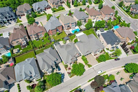 Photo 39 at 24 Grand Vellore Crescent, Vellore Village, Vaughan
