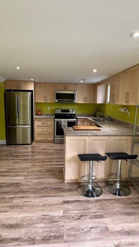 Photo 17 at 29 Mayall Avenue, CFB, Toronto