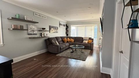 Photo 23 at 29 Mayall Avenue, CFB, Toronto