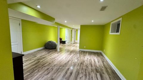 Photo 30 at 29 Mayall Avenue, CFB, Toronto