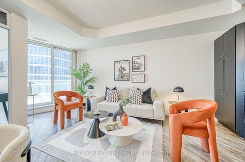 Photo 13 at 2811 - 8 York Street, Waterfront Communities C1, Toronto
