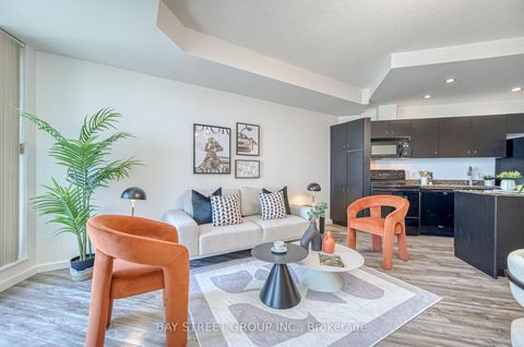 Photo 17 at 2811 - 8 York Street, Waterfront Communities C1, Toronto