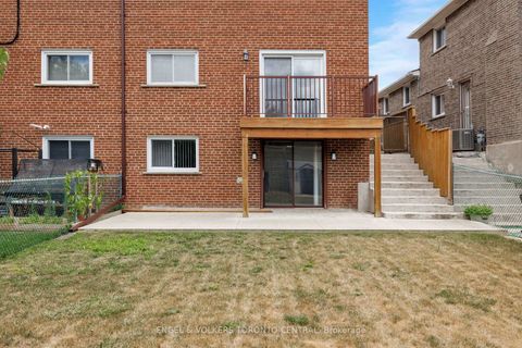 Photo 47 at 231 Shawnee Circle, Pleasant View, Toronto