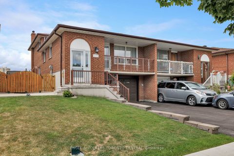 Photo 49 at 231 Shawnee Circle, Pleasant View, Toronto