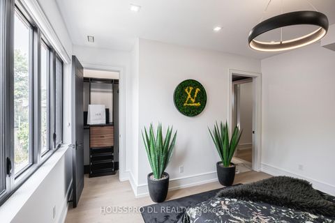 Photo 20 at 82 Major Street, University, Toronto Photo 20 at 82 Major Street, University, Toronto