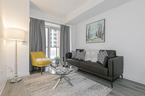 Photo 19 at 226 - 99 Eagle Rock Way, Maple, Vaughan