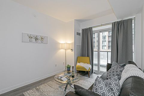 Photo 23 at 226 - 99 Eagle Rock Way, Maple, Vaughan