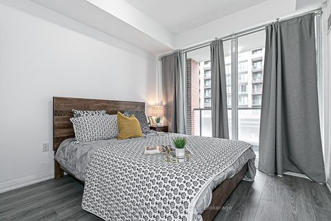Photo 24 at 226 - 99 Eagle Rock Way, Maple, Vaughan